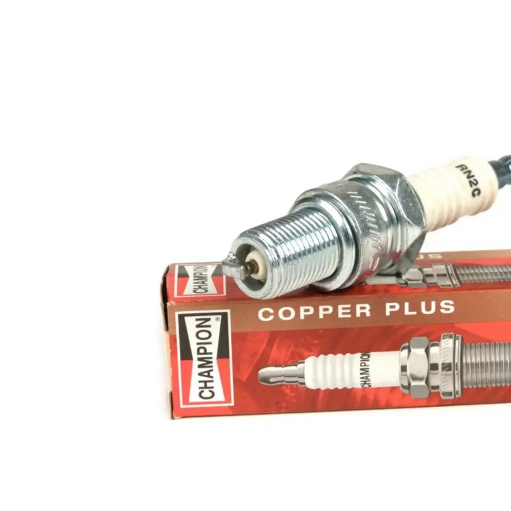 Champion RN2C sytytystulppa, Piaggio/Gilera/Aprilia/Vespa 50cc 2-tahti