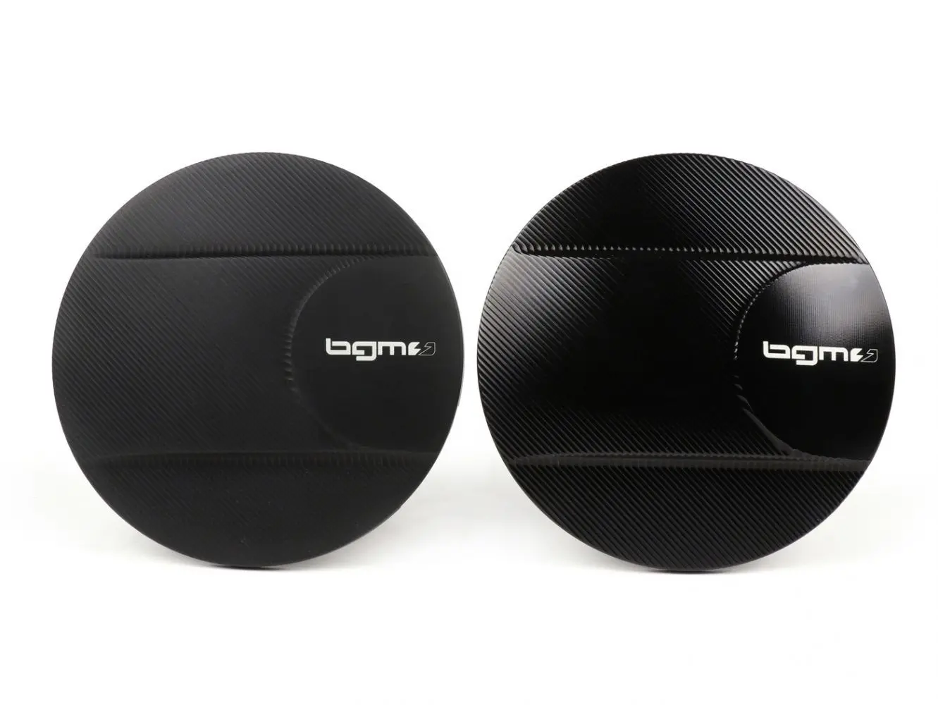 Variaattorin kopan kannet, BGM Pro, Vespa ET4, LX/LXV, S ja GT/GTS/GTV/GTL, kiiltävä musta <img class="alignright size-full wp-image-16085" src="https://italialaiset.fi/wp-content/uploads/2019/09/image-2.png" alt="" width="140" height="40" />BGM Pro valmistamat variaattorin kopan kannet, CNC jyrsittyä alumiinia, kiiltävä elaksointi. Sopii Vespa ET4, LX/LXV, S ja GT/GTS/GTV/GTL. Variaattorin kopan kannet, BGM Pro, Vespa ET4, LX/LXV, S ja GT/GTS/GTV/GTL, kiiltävä musta