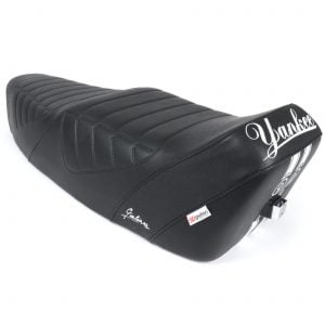 Istuin, Giuliari Yankee lukolla, Vespa PX