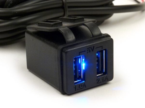 USB latauspistoke, 2xUSB, max 3,1A, BGM Pro