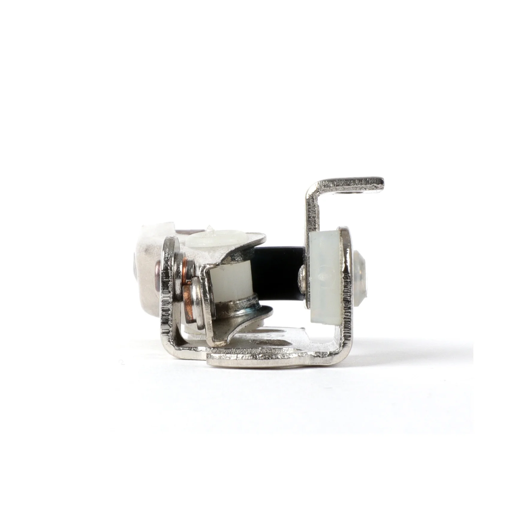 Katkojankärjet pitkä Effe, Vespa GS, SS180, Rally, PV125, SS50 ja SS90 Katkojankärjet pitkä Effe, Vespa GS, SS180, Rally, PV125, SS50 ja SS90 malleihin. <ul> <li>pitkä malli</li> <li>ilman akselitappia</li> </ul> <strong>Vertaa kuvaa omiin kärkiin, näitä on useita eri malleja, etenkin kiinnityksessä eroja.</strong> Katkojankärjet pitkä Effe, Vespa GS, SS180, Rally, PV125, SS50 ja SS90