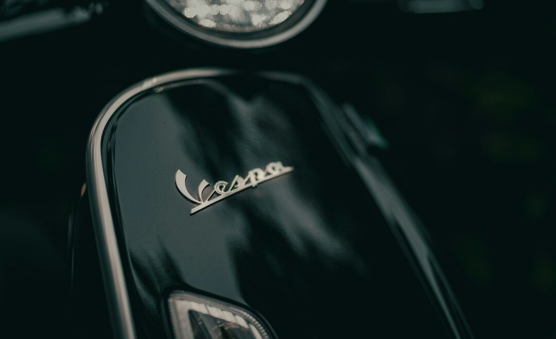 Mistä ostaa Vespa-sylinteri ja mäntä Suomessa? Opas koon valintaan Vespa-skootteri